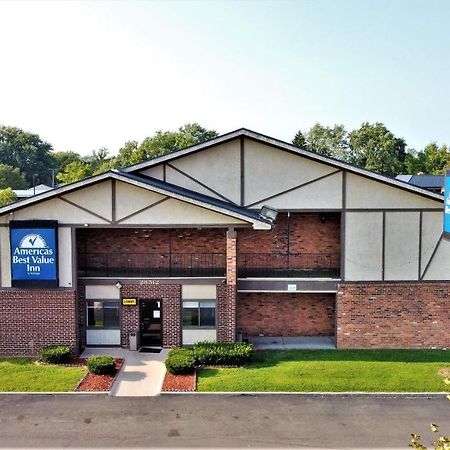 Americas Best Value Inn-Livonia/Detroit Exterior foto
