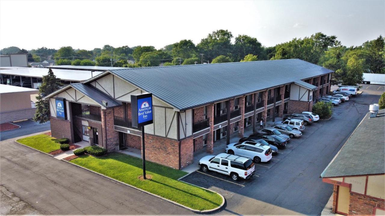 Americas Best Value Inn-Livonia/Detroit Exterior foto