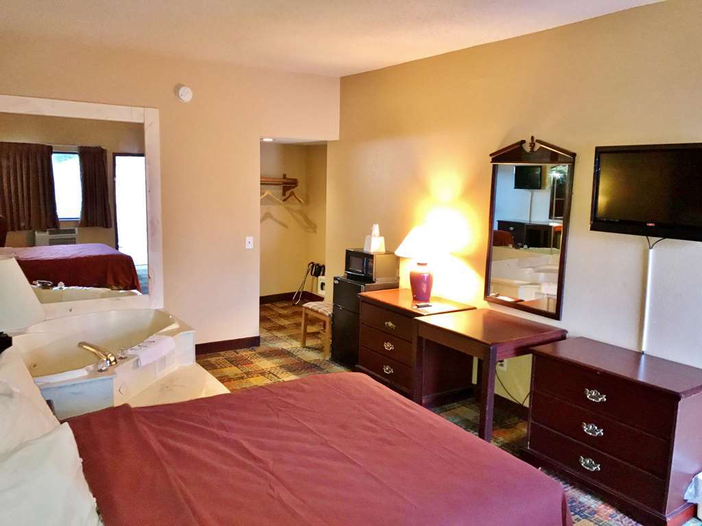 Americas Best Value Inn-Livonia/Detroit Quarto foto
